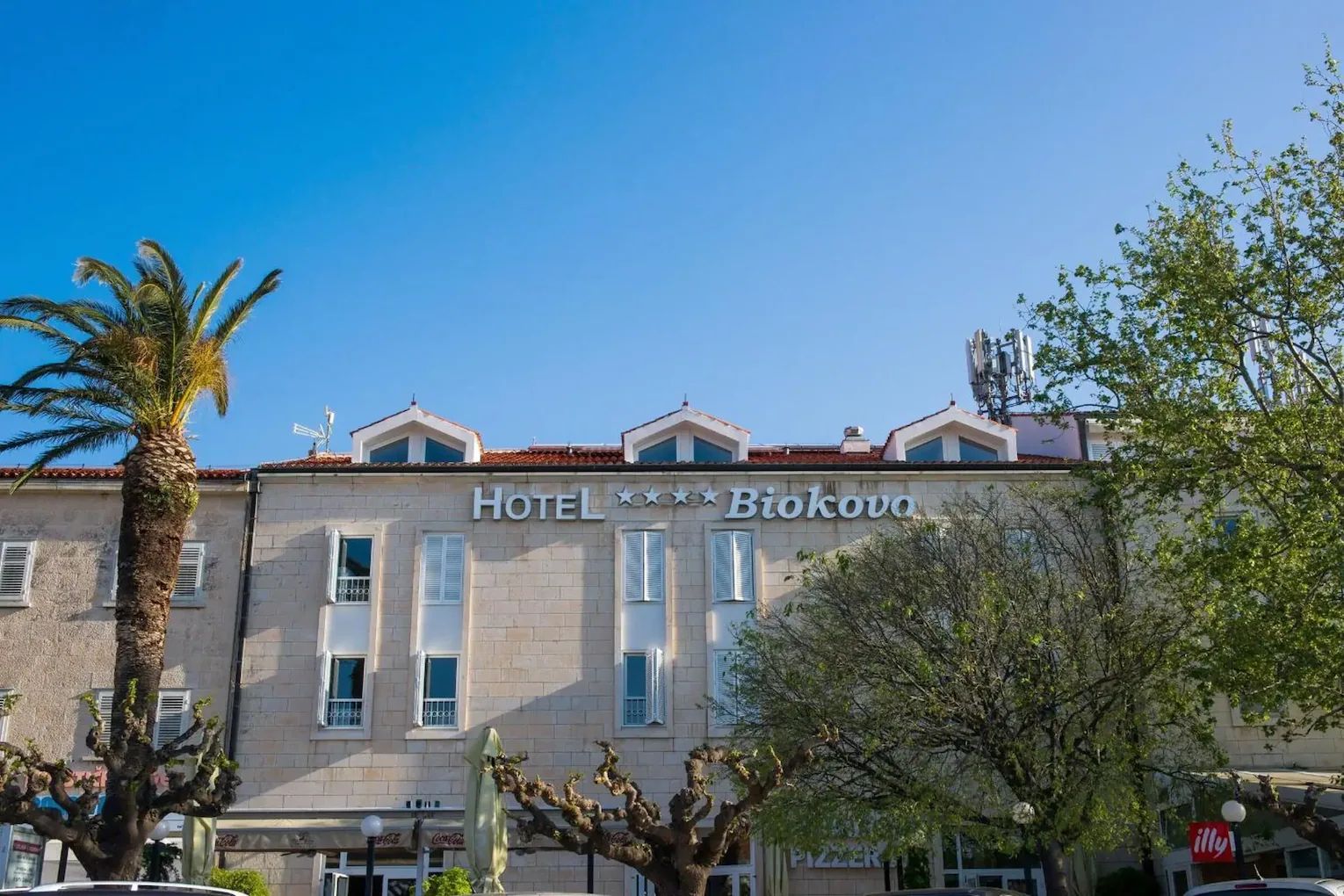 Hotel Biokovo an der Promenade in Makarska